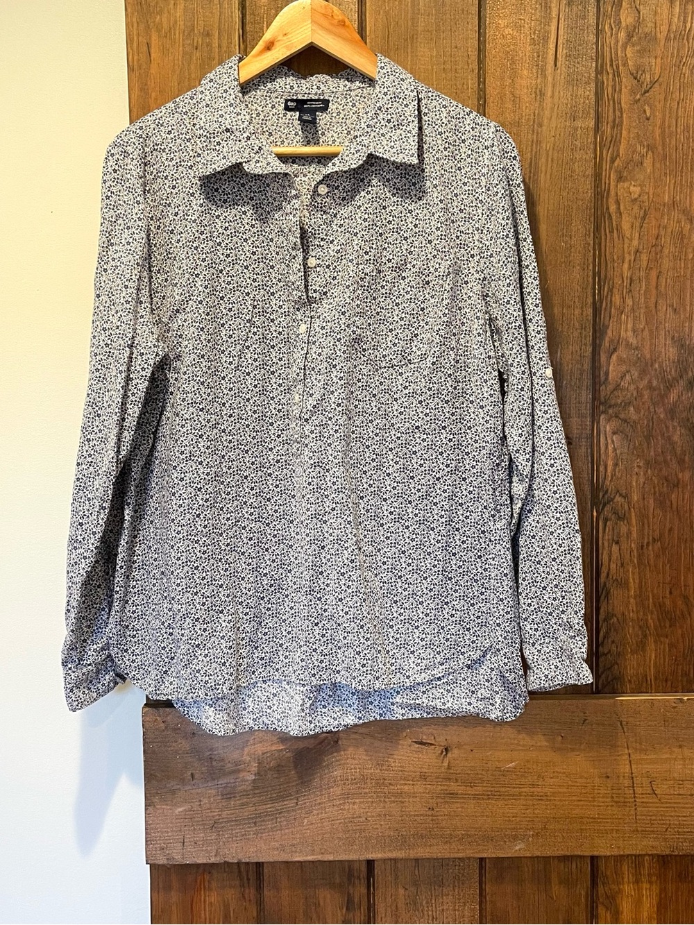 GAP Blue & White Ditsy Floral Print Popover Half Button Collared Blouse Large